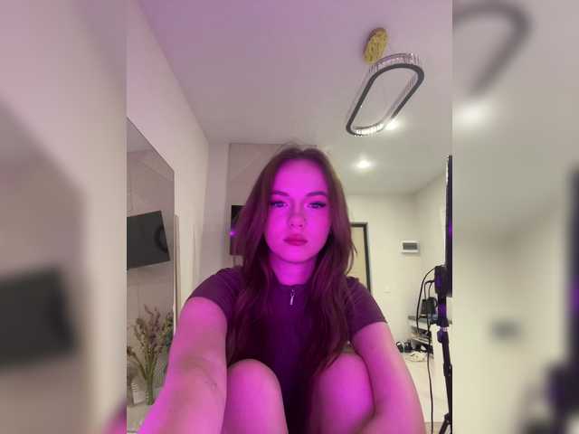 OlivkaVif live cam on BongaCams