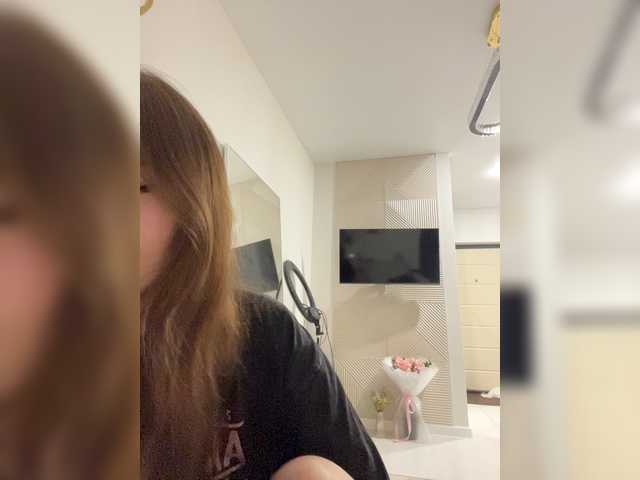 OlivkaVif live cam on BongaCams