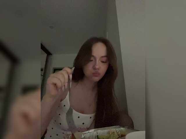 OlivkaVif live cam on BongaCams