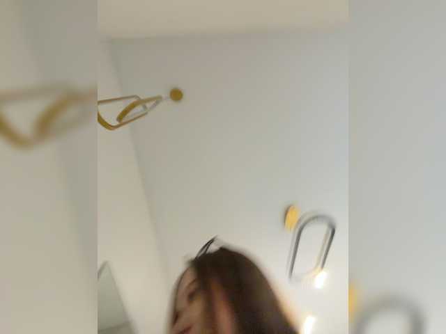 OlivkaVif live cam on BongaCams