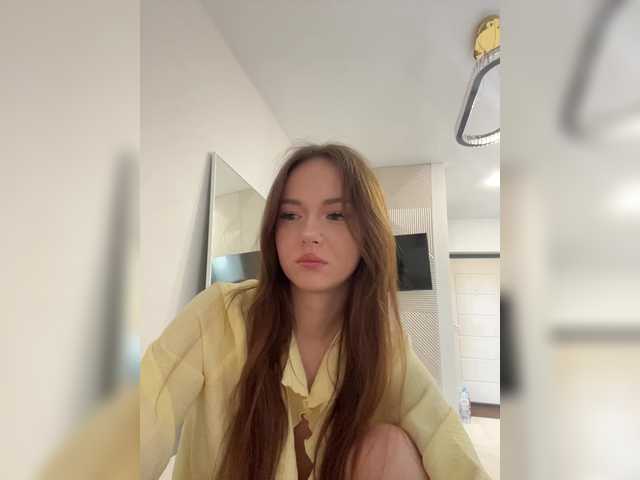 OlivkaVif live webcam show