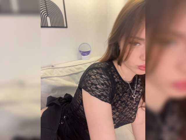 OlivkaVif live cam on BongaCams