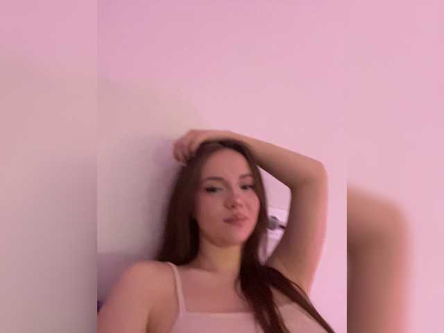 OlivkaVif live cam on BongaCams