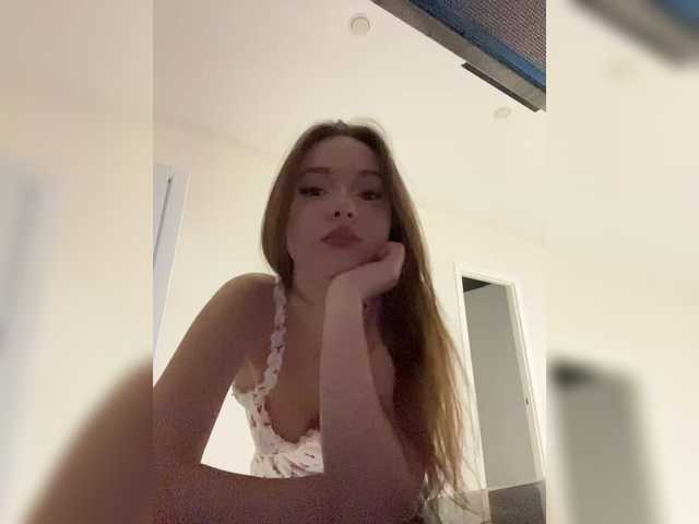 OlivkaVif live cam on BongaCams