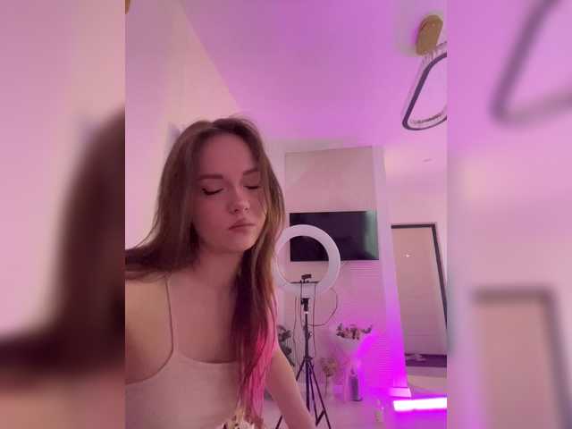 OlivkaVif live cam on BongaCams