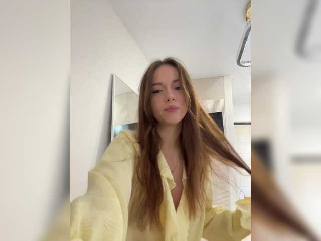OlivkaVif live webcam show