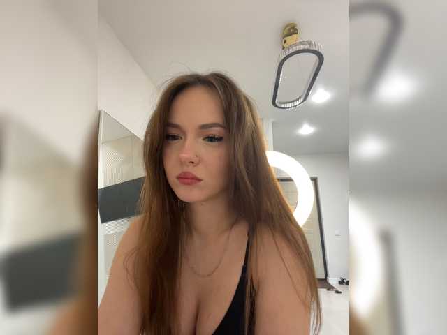 OlivkaVif live cam on BongaCams