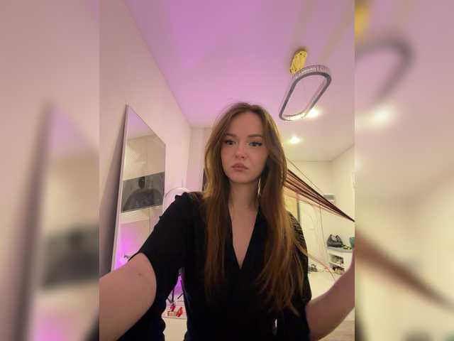 OlivkaVif live cam on BongaCams