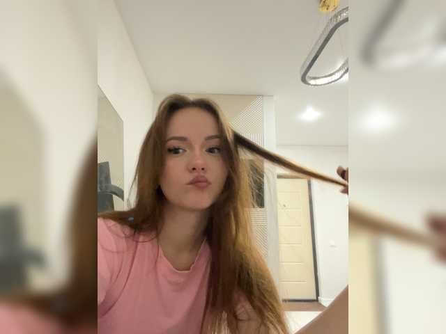 OlivkaVif live cam on BongaCams