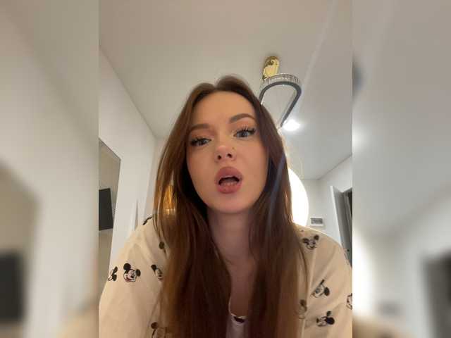 OlivkaVif live cam on BongaCams