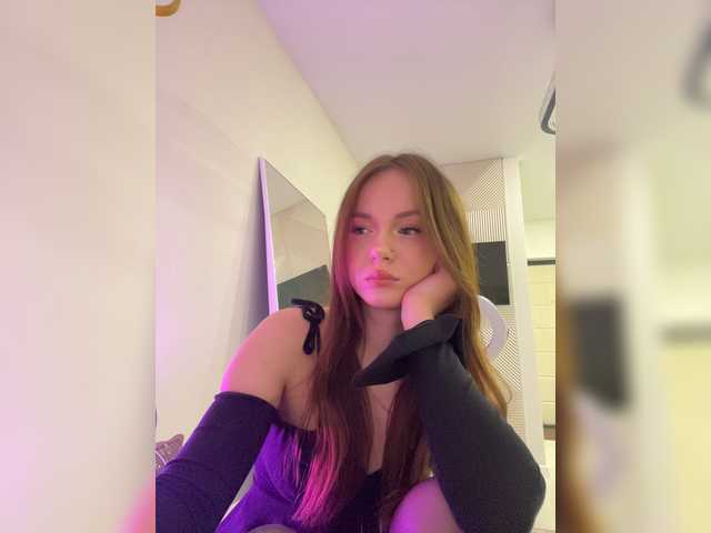 OlivkaVif live cam on BongaCams