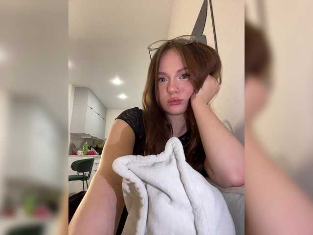 OlivkaVif live cam on BongaCams
