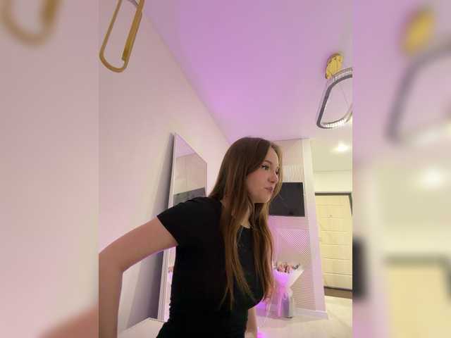 OlivkaVif live cam on BongaCams