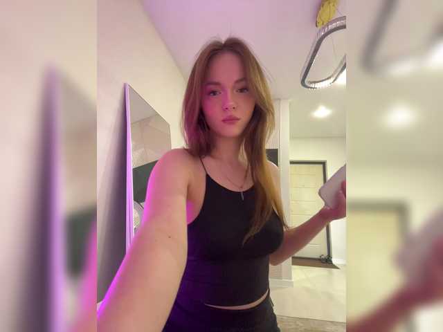 OlivkaVif live cam on BongaCams