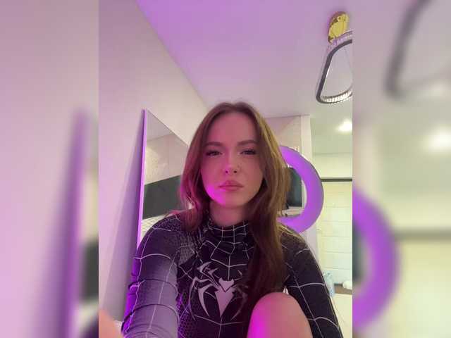 OlivkaVif live cam on BongaCams