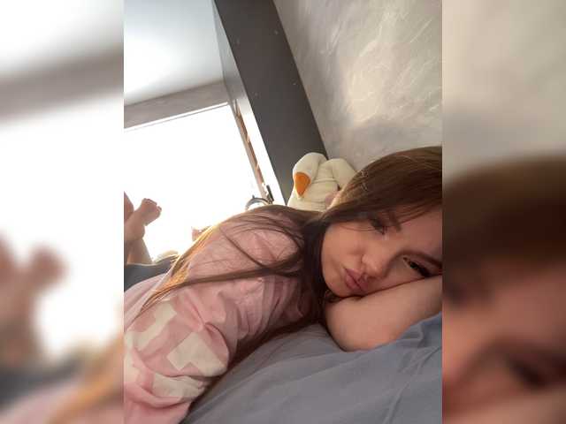 OlivkaVif live cam on BongaCams