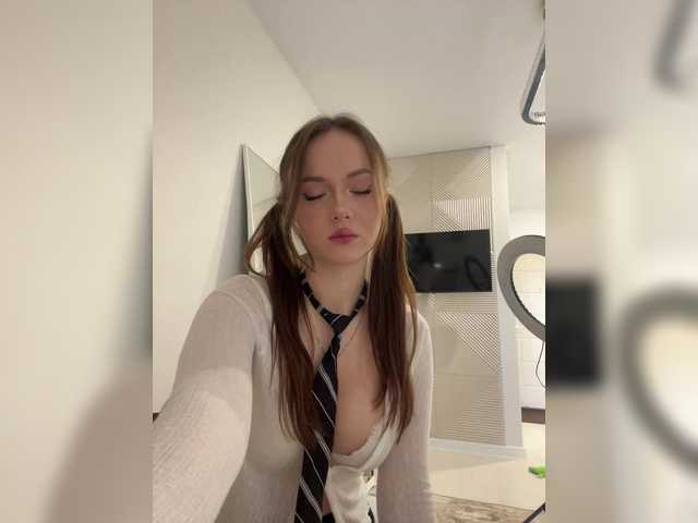 OlivkaVif live cam on BongaCams