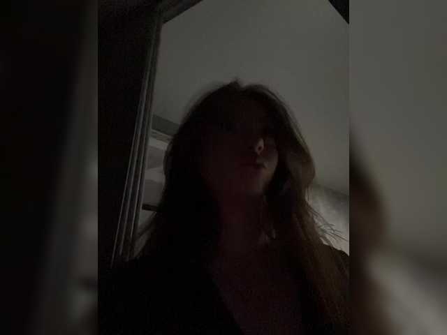 OlivkaVif live cam on BongaCams