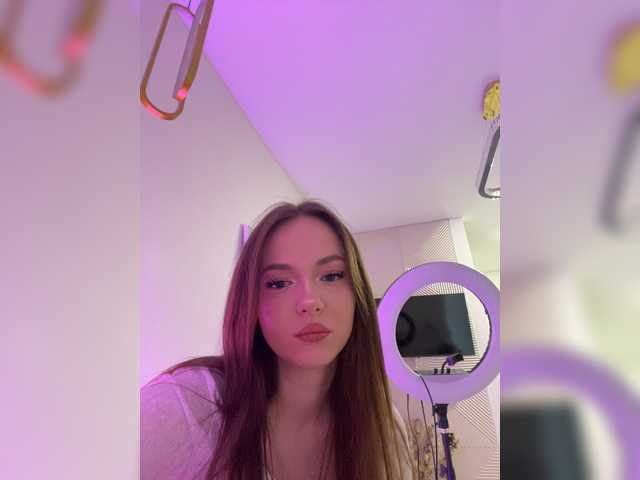 OlivkaVif live cam on BongaCams