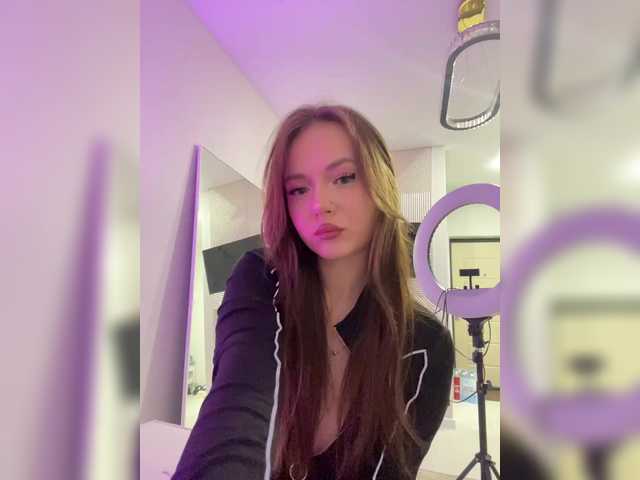 OlivkaVif live cam on BongaCams