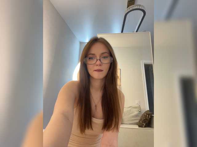 OlivkaVif live cam on BongaCams