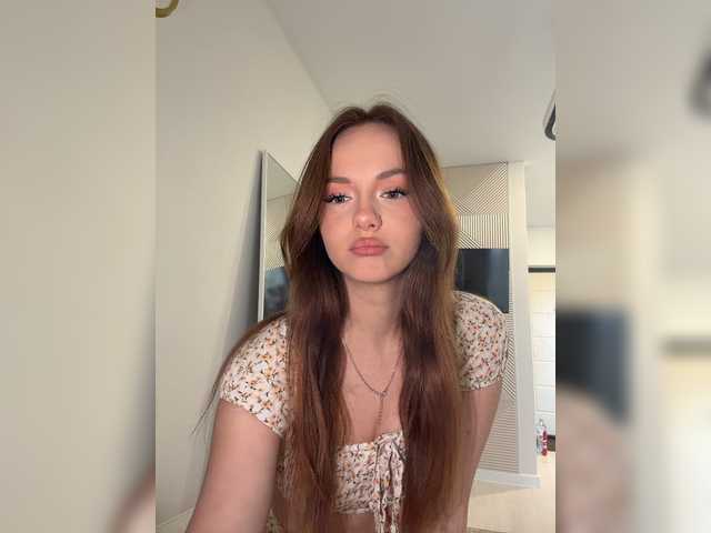 OlivkaVif live cam on BongaCams
