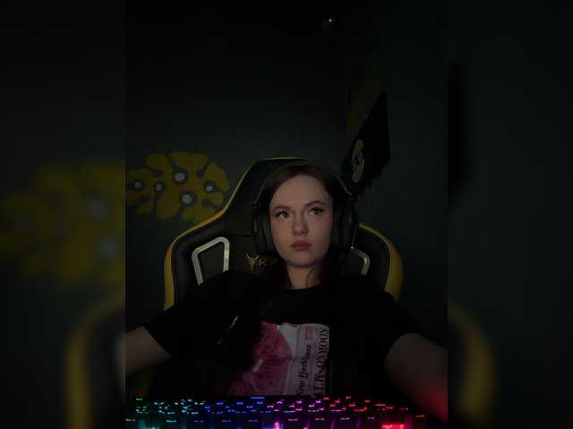 OlivkaVif live cam on BongaCams