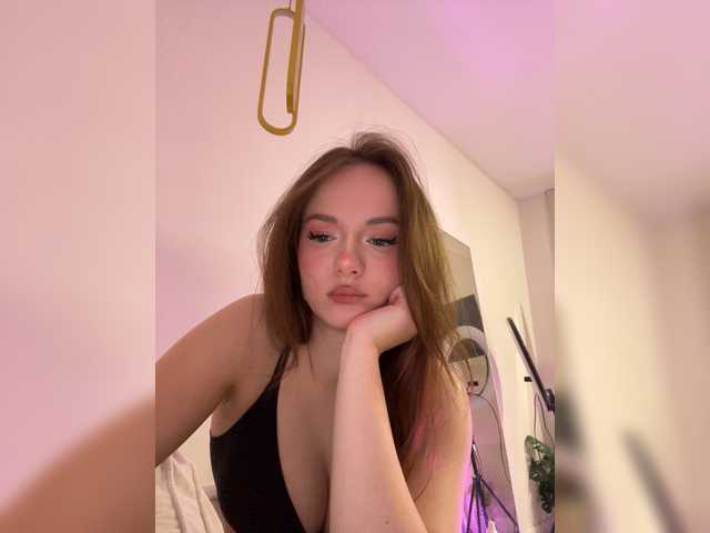 OlivkaVif live cam on BongaCams