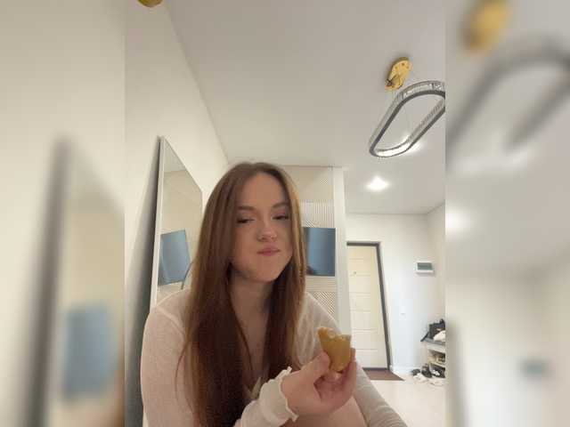 OlivkaVif live cam on BongaCams
