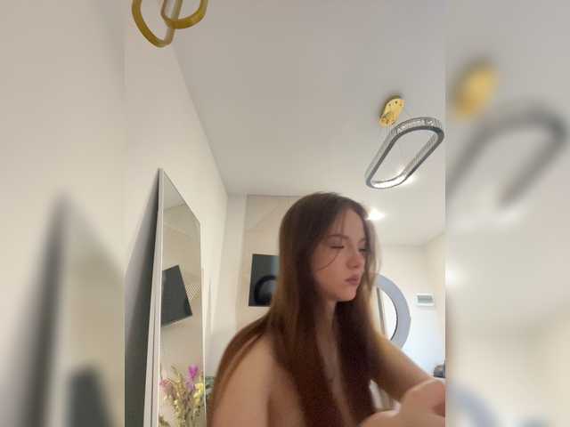 OlivkaVif live cam on BongaCams