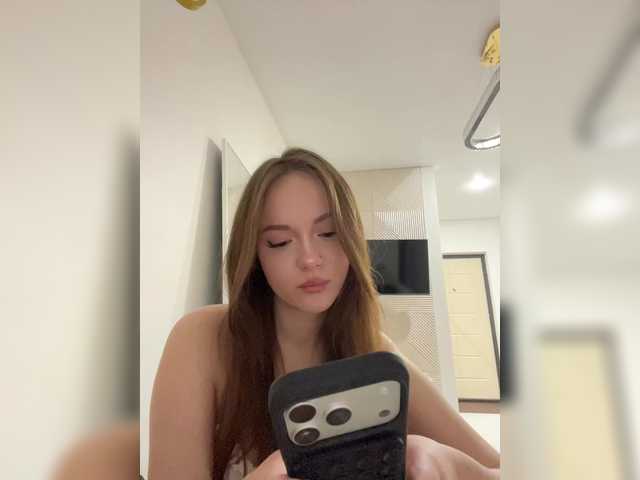 OlivkaVif live cam on BongaCams