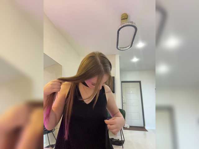 OlivkaVif live cam on BongaCams