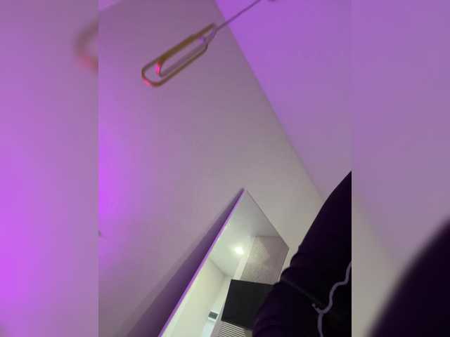 OlivkaVif live cam on BongaCams