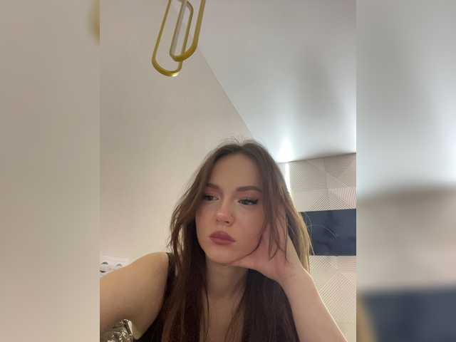OlivkaVif live cam on BongaCams