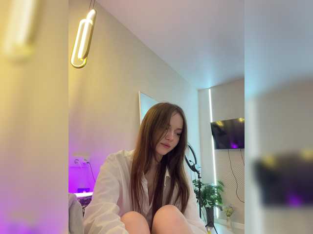 OlivkaVif live cam on BongaCams