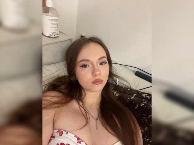 OlivkaVif live cam on BongaCams