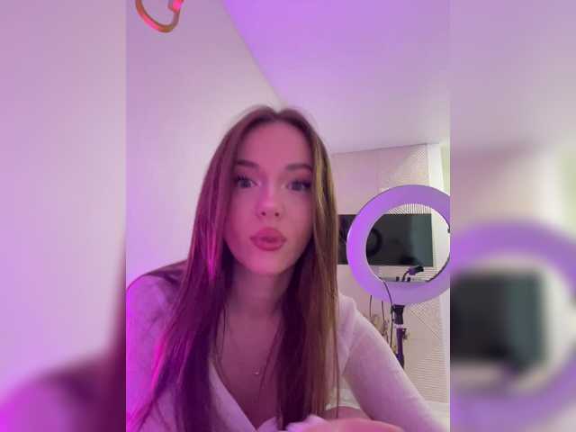 OlivkaVif live cam on BongaCams