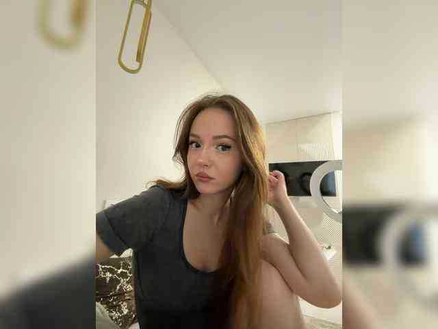 OlivkaVif Live Webcam on BongaCams