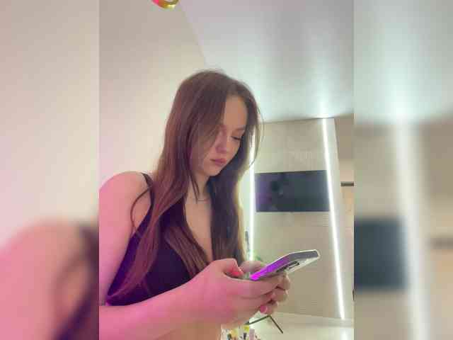 OlivkaVif Sex Cam Show