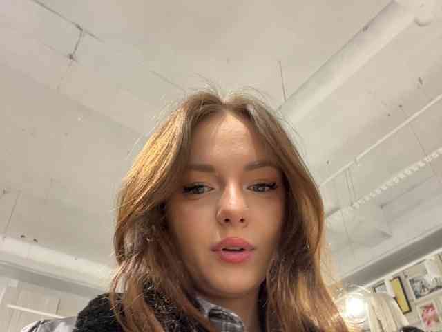 OlivkaVif Live Webcam on BongaCams