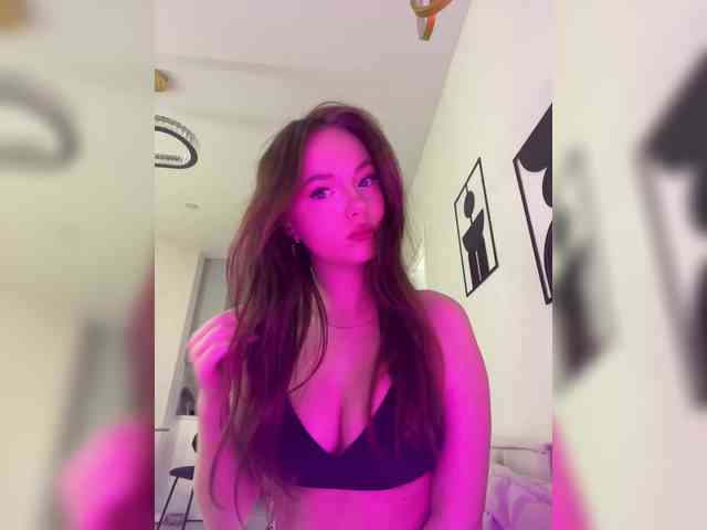 OlivkaVif Sex Cam Show