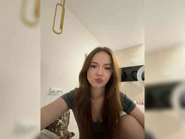 OlivkaVif Live Webcam on BongaCams