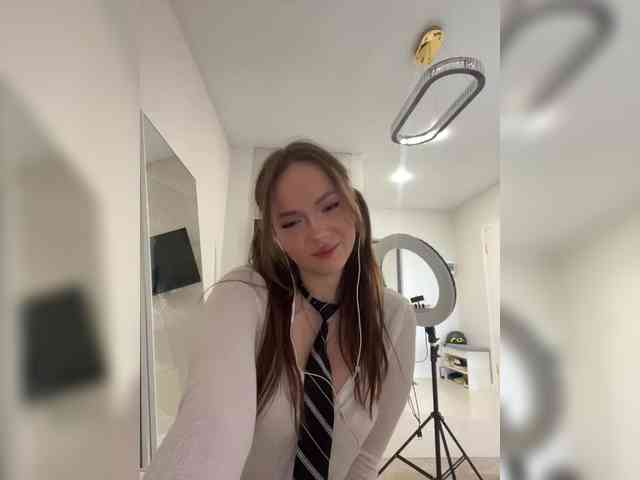 OlivkaVif Sex Cam Show