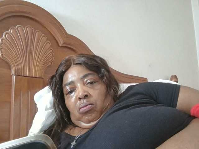 pussylips53 live cam preview