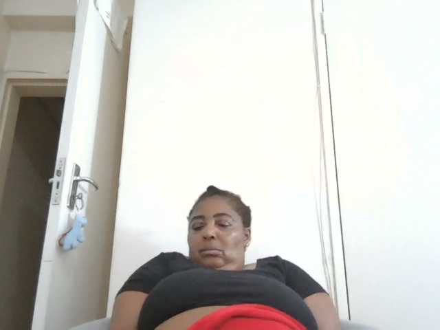 pussylips53 live cam on BongaCams