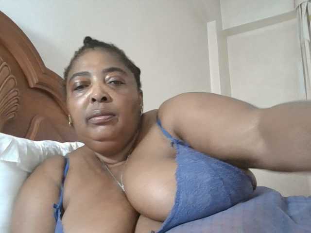 pussylips53