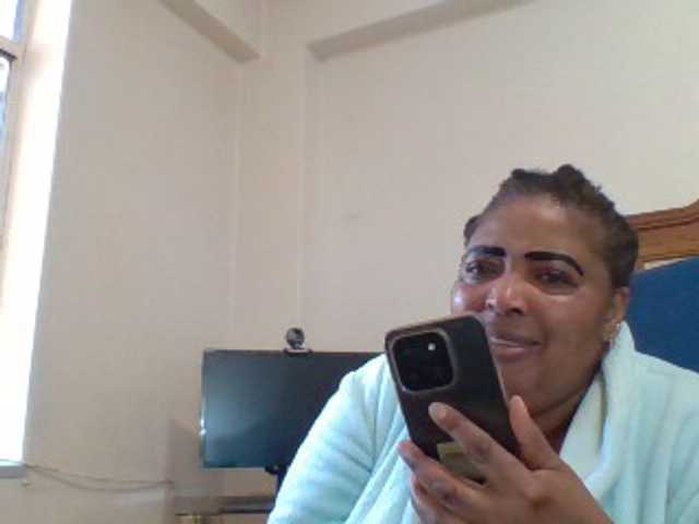 pussylips53 live cam on BongaCams