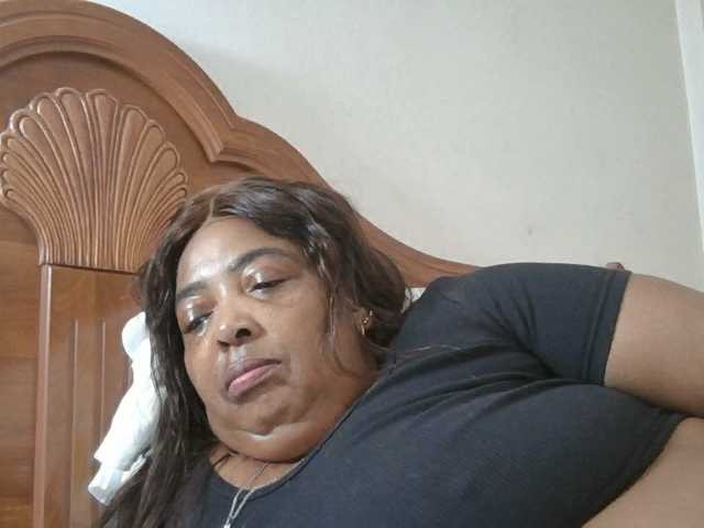 pussylips53 live cam preview