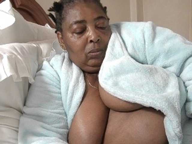 pussylips53