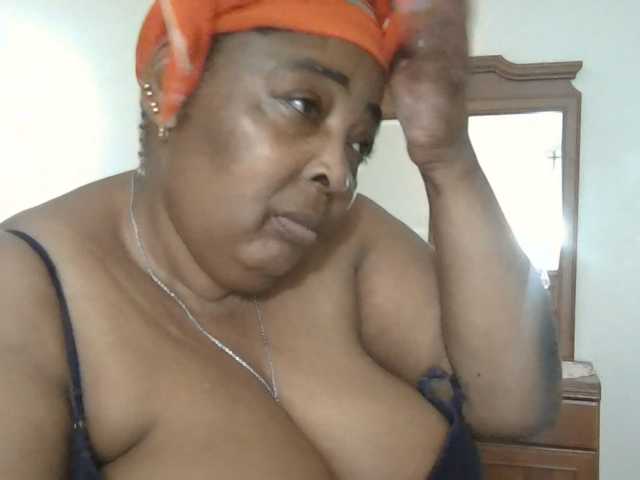 pussylips53